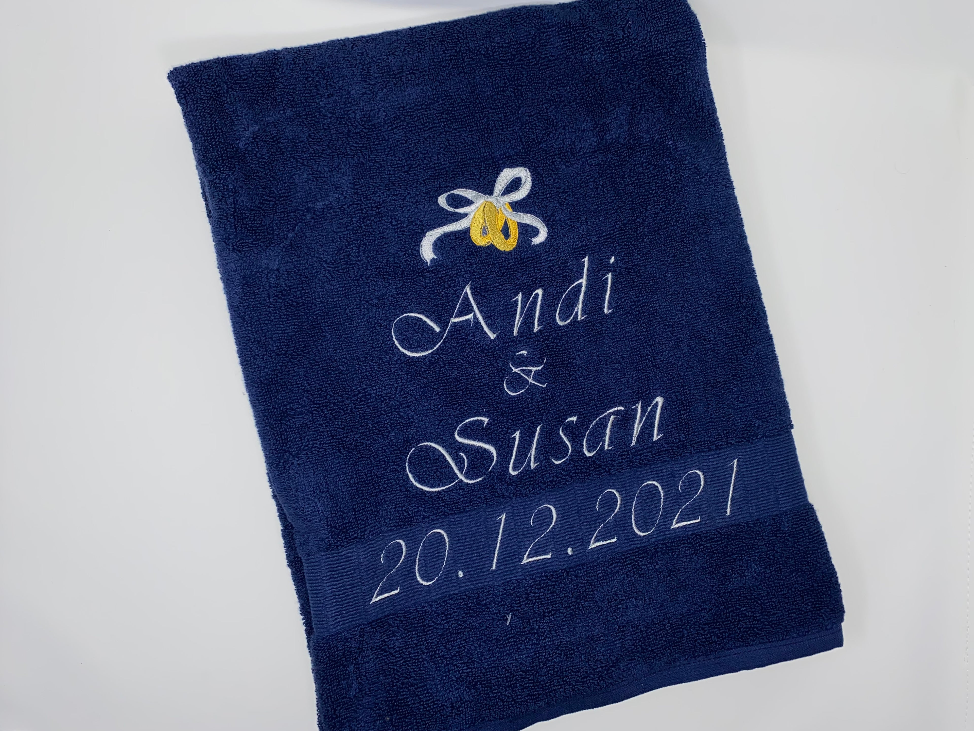 Heirat - Hochzeit - Ringe Handtuch Duschtuch bestickt & personalisierbar Super Qualität