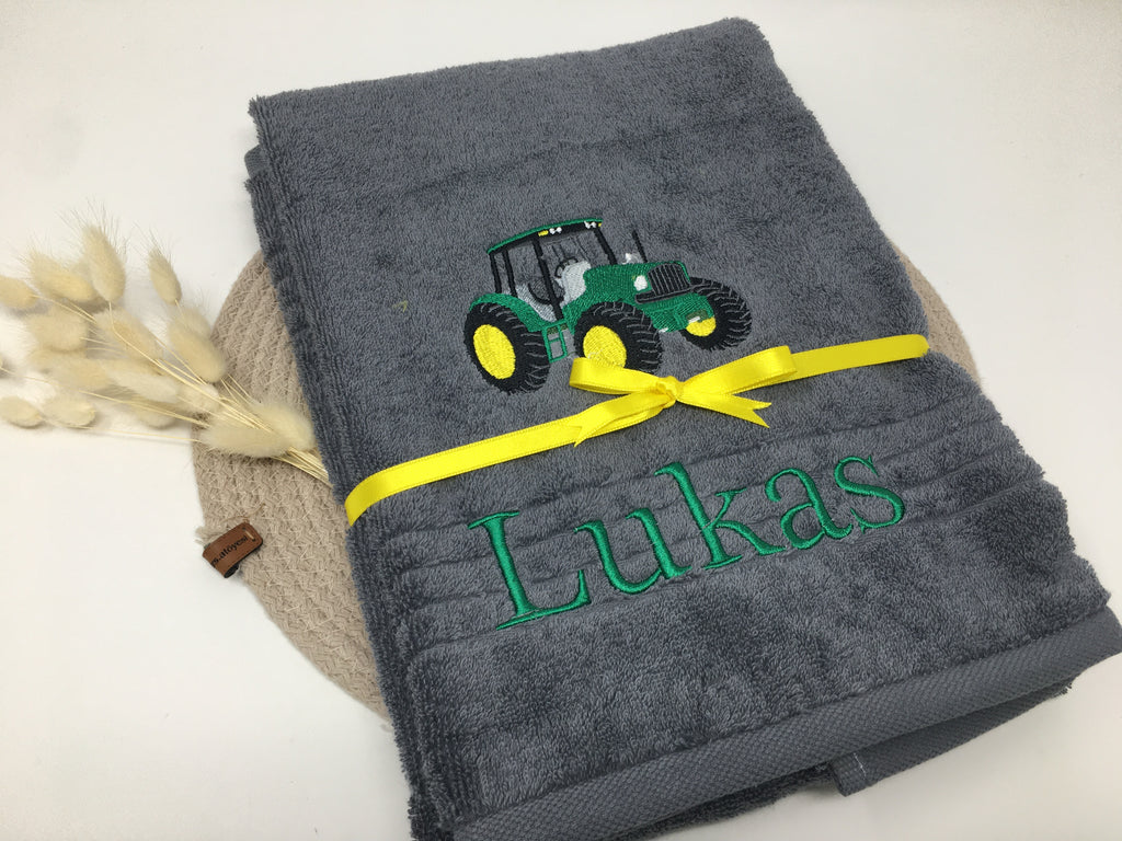 Handtuch „Traktor Trekker“ 🚜 – personalisiert mit Name