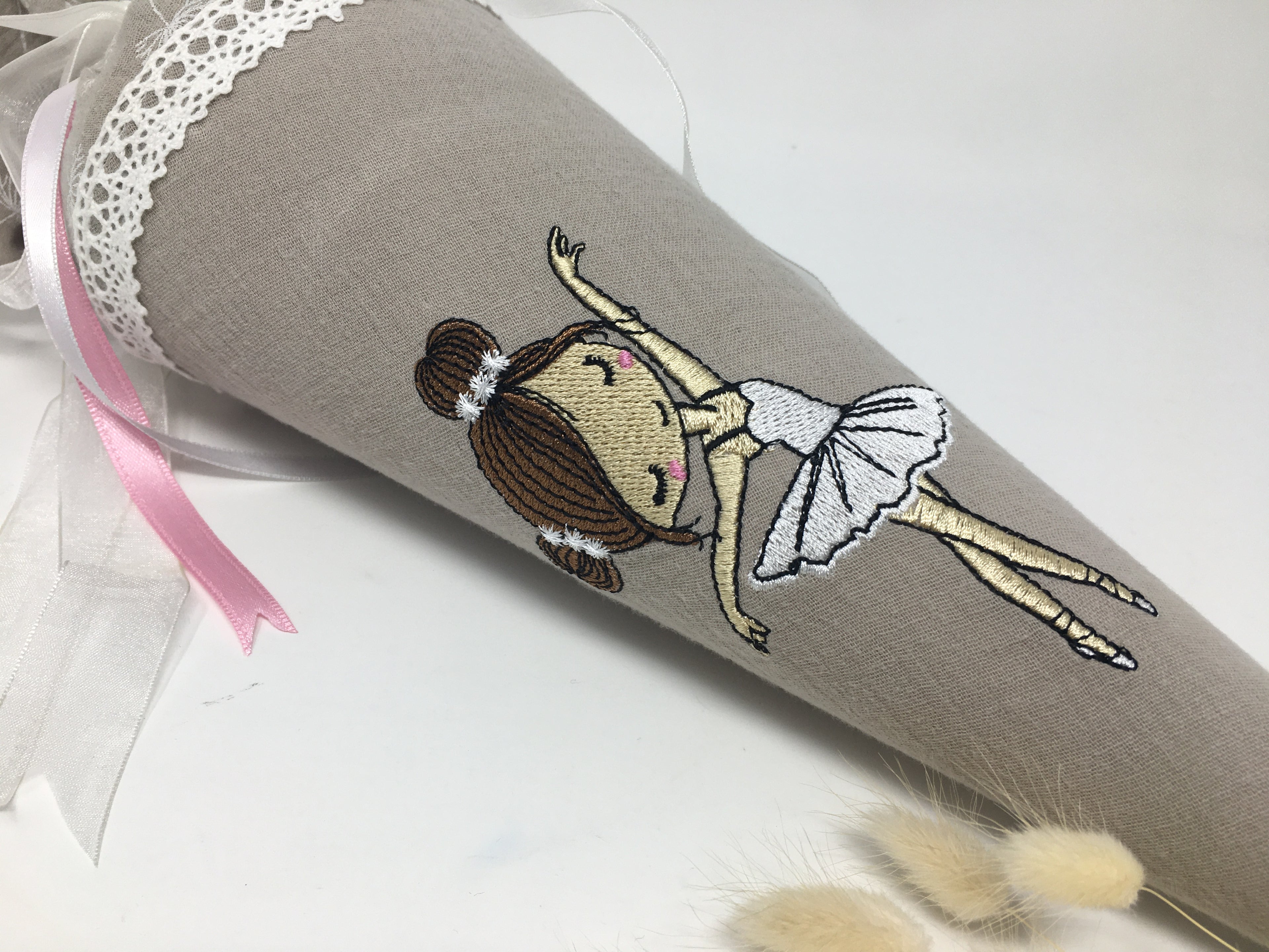 Ballerina Ballet Schultüte Einschulung Stickerei Namen Schulstart Bestickung