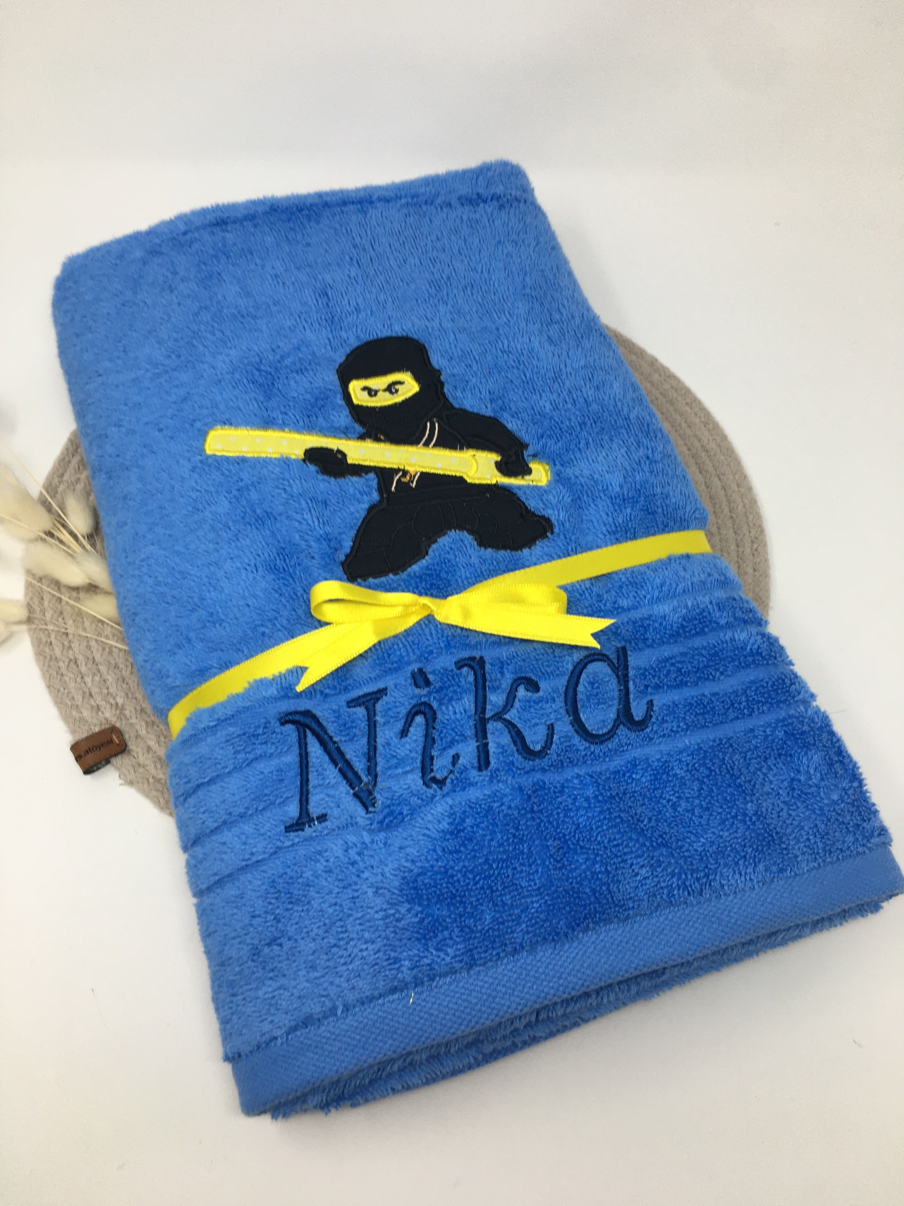 NINJA Schwarz Handtuch Duschtuch bestickt & personalisierbar Super Qualität