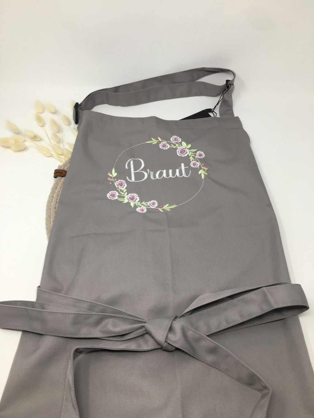 Personalisierte Schürze Rosen Röschen Kranz bestickt Küchenschürze Kochschürze Apron mit Namen Stickerei