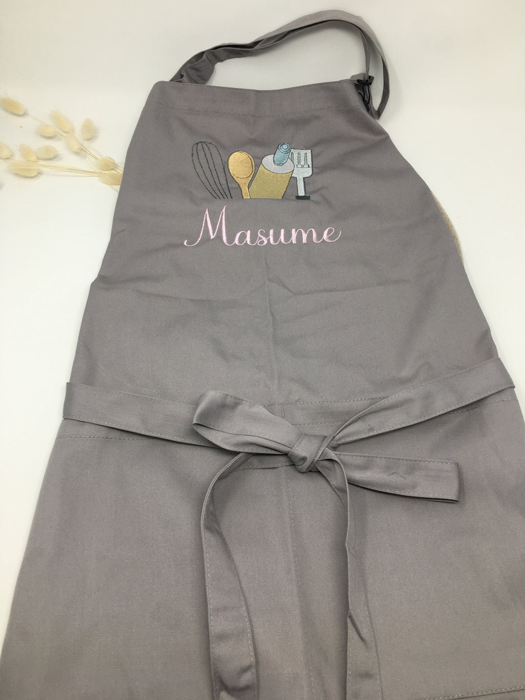 Personalisierte Schürze Backschürze Küchenschürze Kochschürze Apron Muttertag Stickerei