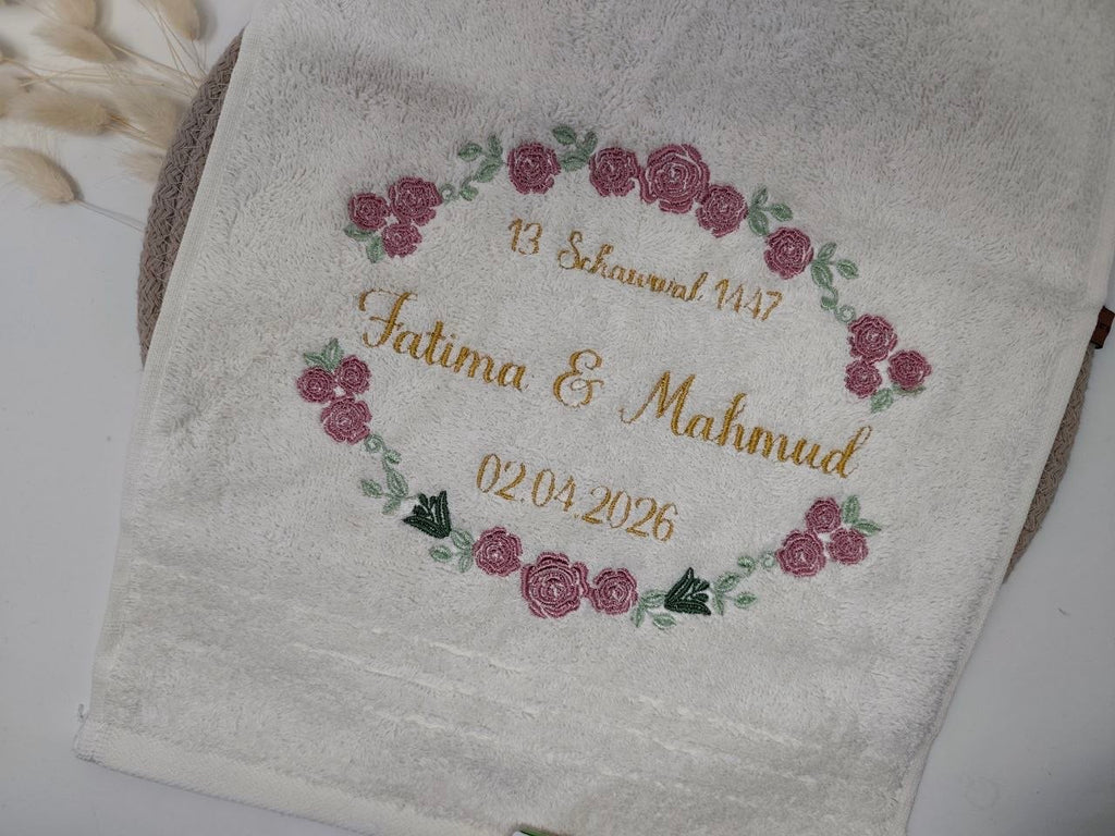 Heirat - Hochzeit - Blumenkranz Handtuch Duschtuch bestickt & personalisierbar Super Qualität