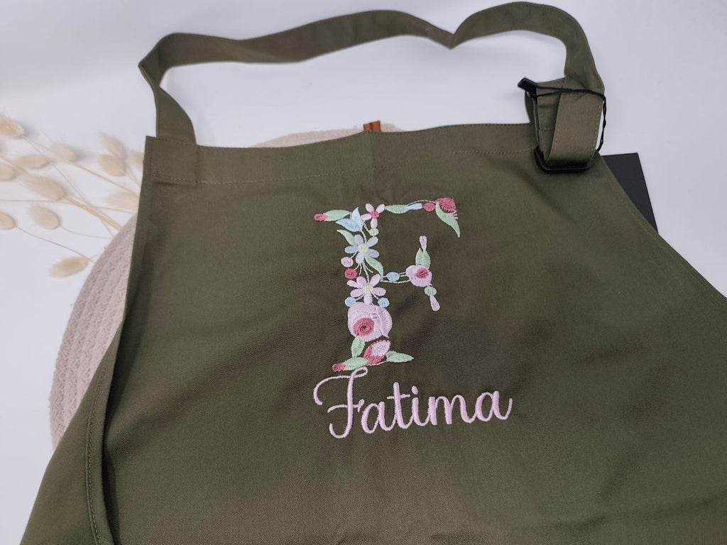 Personalisierte Schürze Initialien Backschürze Küchenschürze Kochschürze Apron Muttertag Stickerei