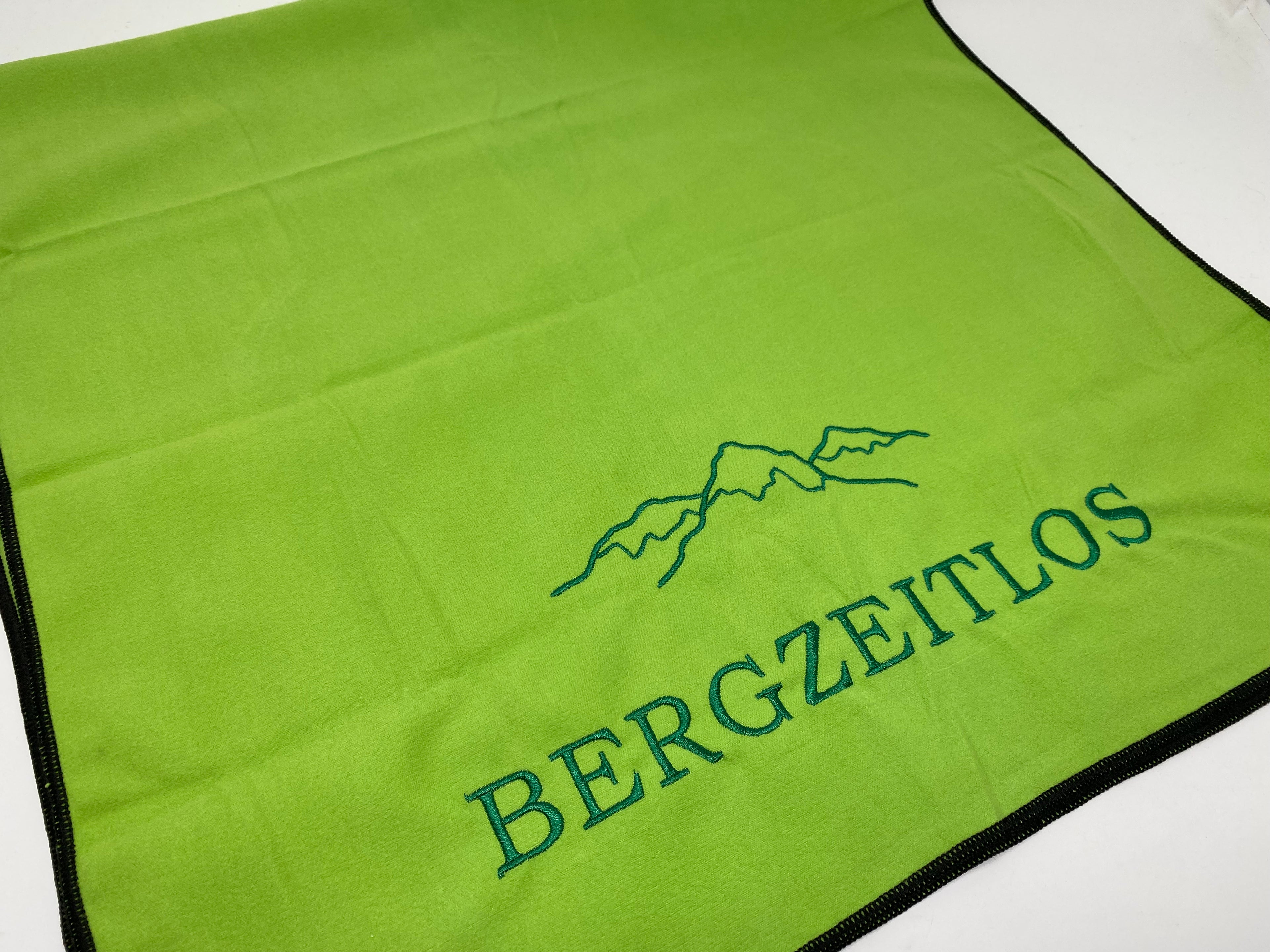 Wandern & Berge Sport Handtuch 🏃‍♂️ – Mikrofaser Outdoor, personalisiert mit Namen