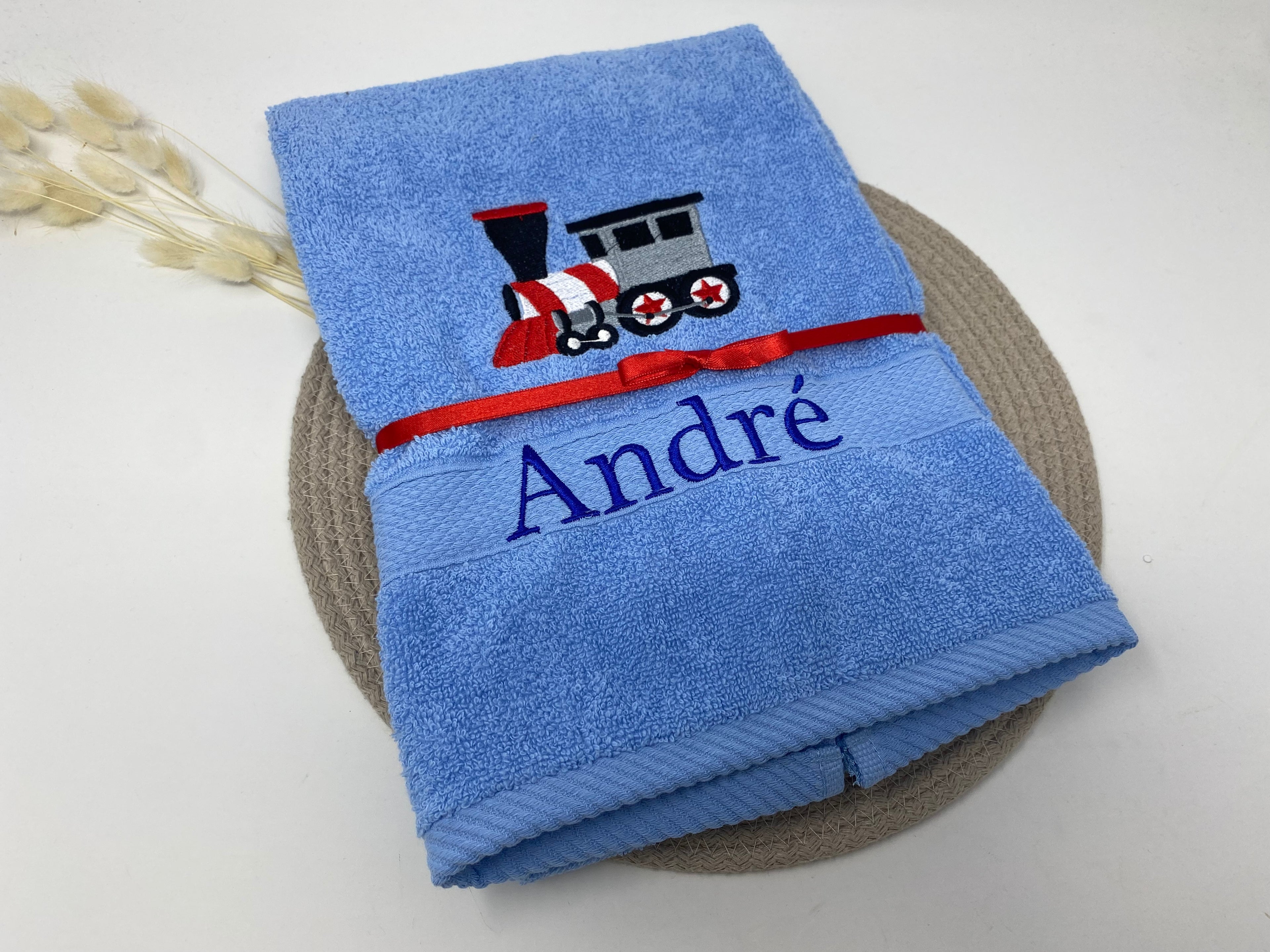 Fahrzeug 06 Zug Eisenbahn Handtuch Duschtuch bestickt & personalisierbar Super Qualität