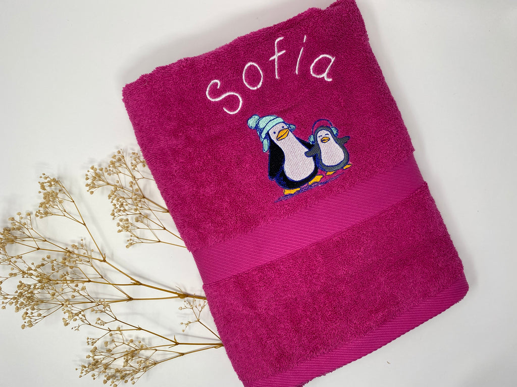 Handtuch mit Pinguin-Motiv – bestickt & personalisierbar | Stickereiparadies