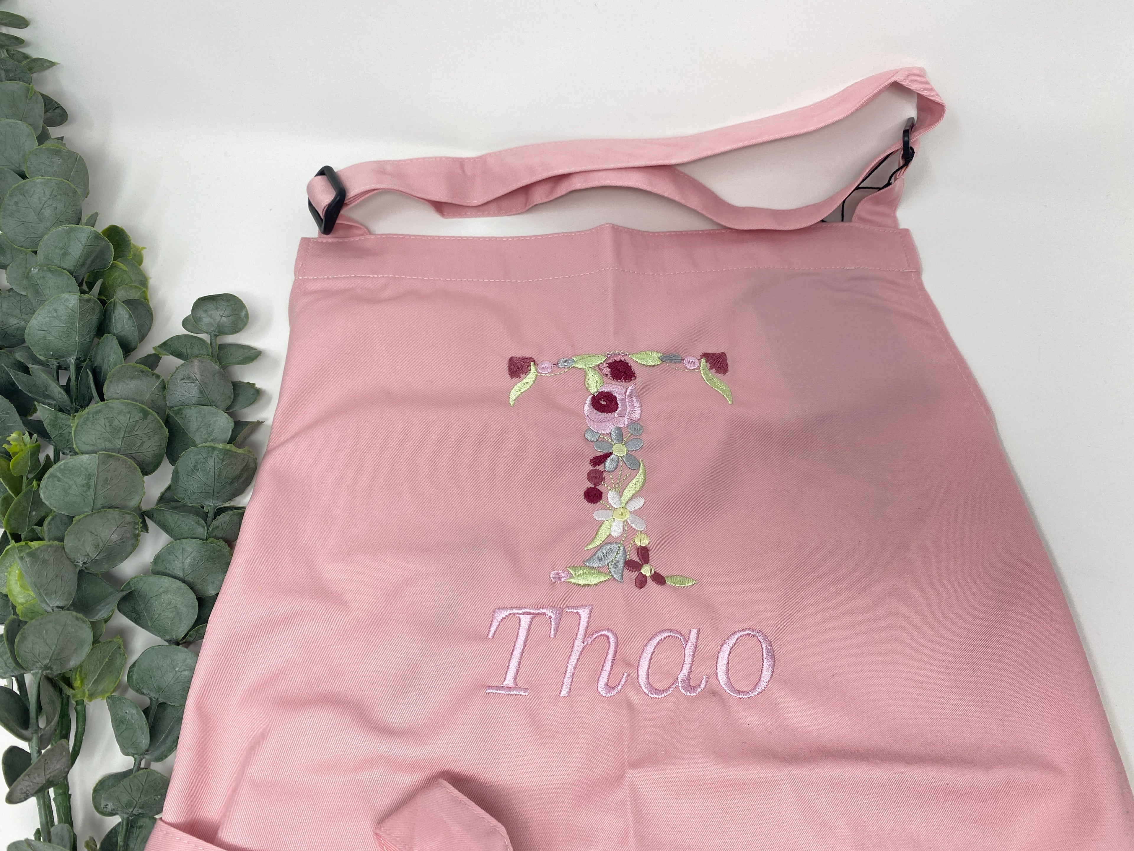 Personalisierte Schürze Initialien Backschürze Küchenschürze Kochschürze Apron Muttertag Stickerei
