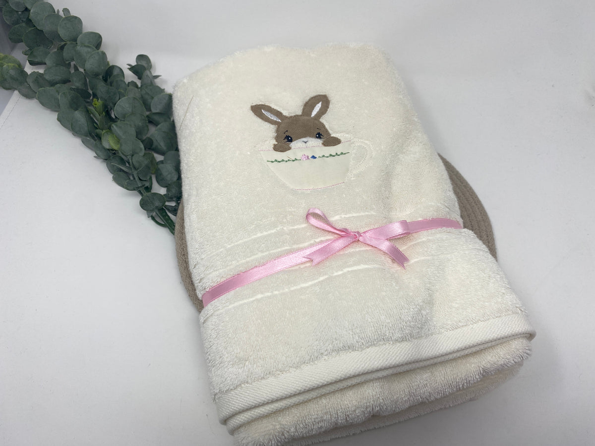 Handtuch „Hase“ 🐇 – 470‑500 g/m², personalisiert mit Name