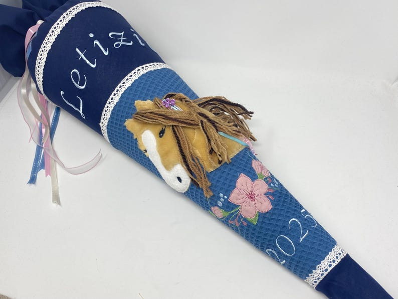 Schultüte mit Pferdstickerei