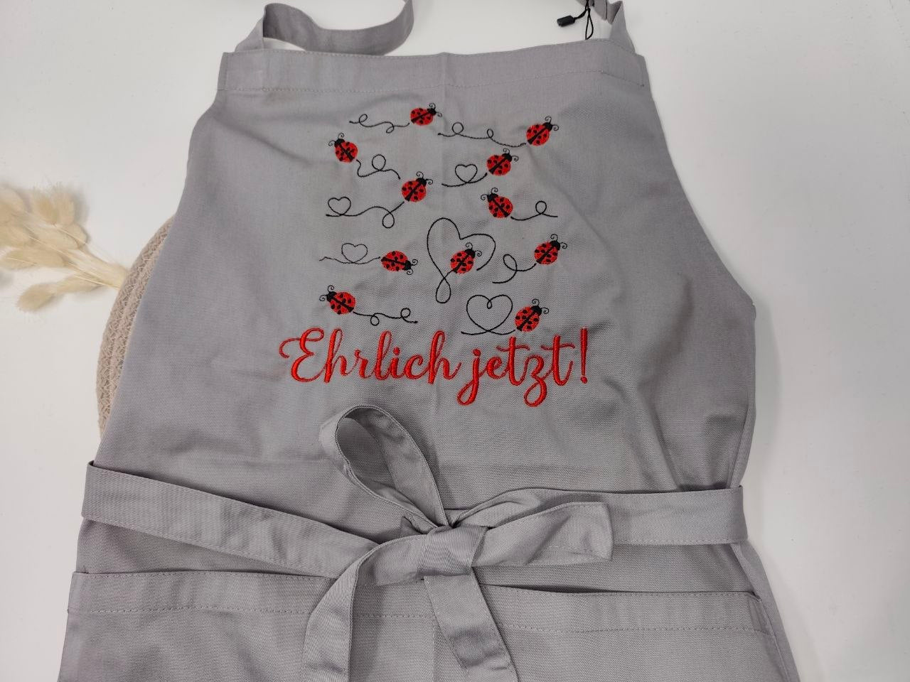 Personalisierte Schürze MarienkäferBackschürze Küchenschürze Kochschürze Apron Muttertag Stickerei