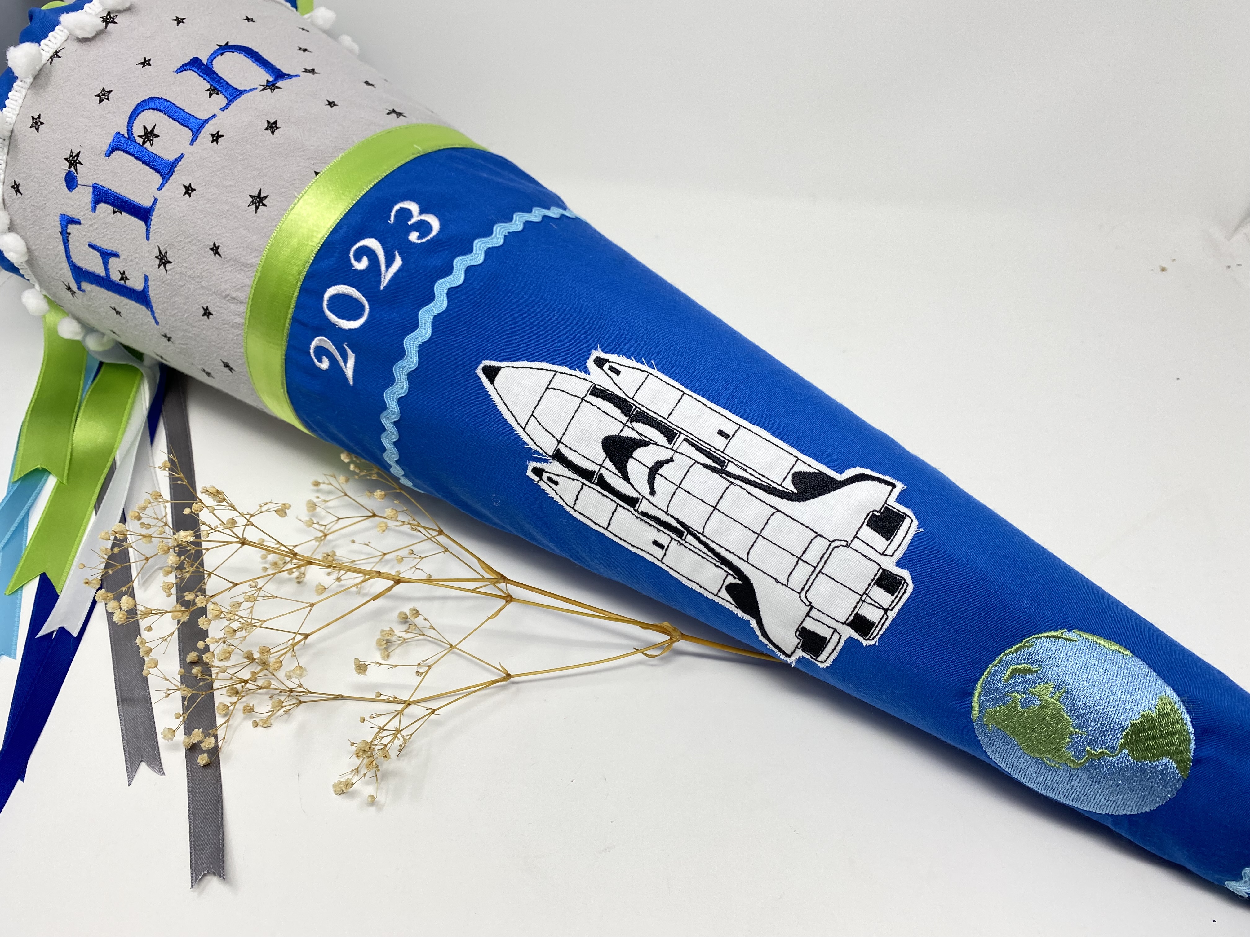 Weltall Rakete Schultüte Einschulung Stickerei Namen Schulstart Bestickung 