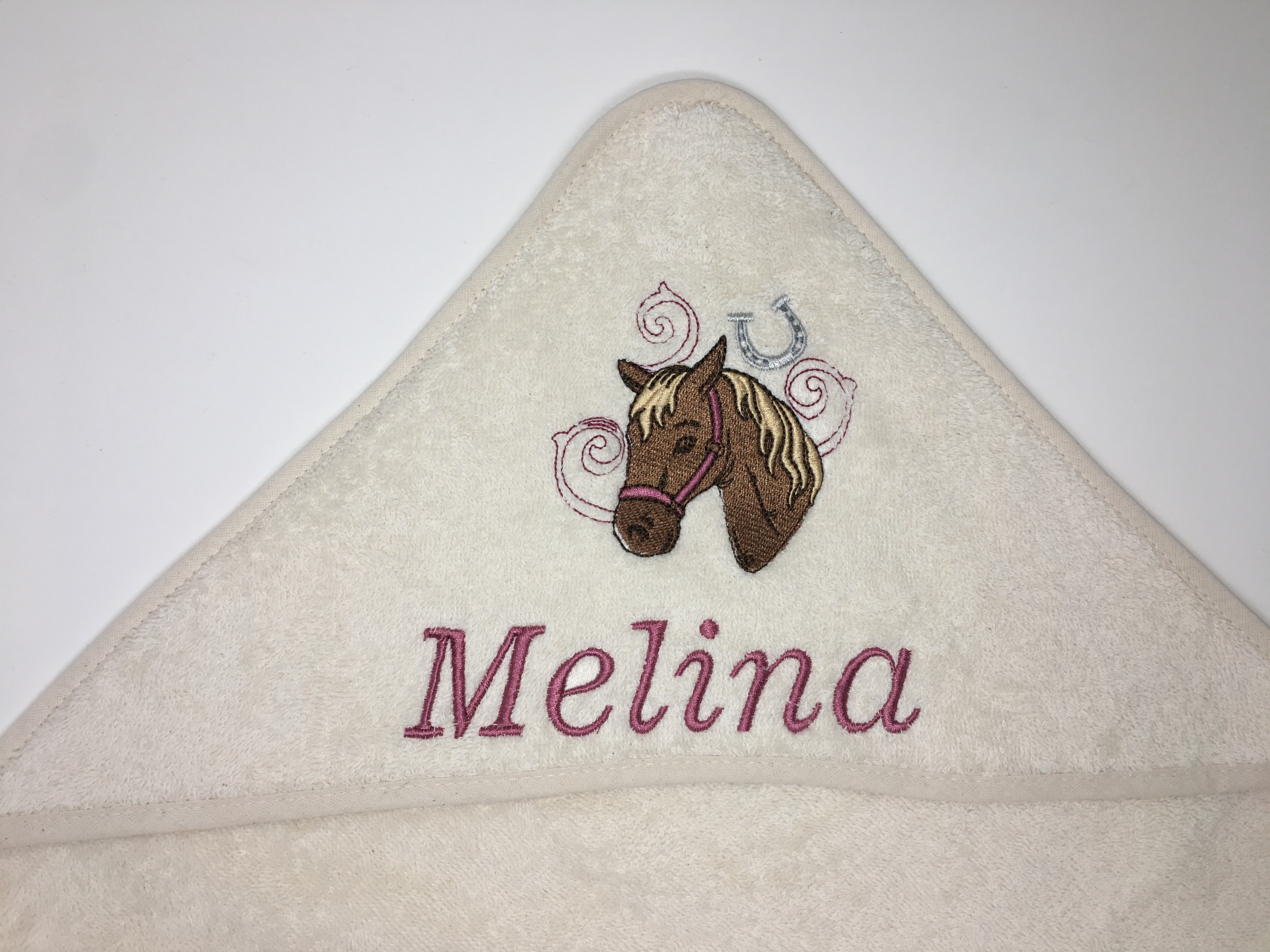BIO Baumwolle Baby Kapuzentuch Pferd Stickerei Personalisiert Leela Cotton